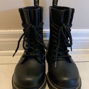 DR MARTENS 1460